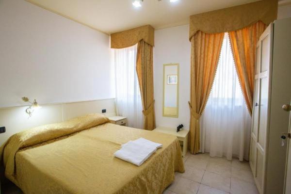 Oz House Bed and Breakfast Scalea Exterior foto